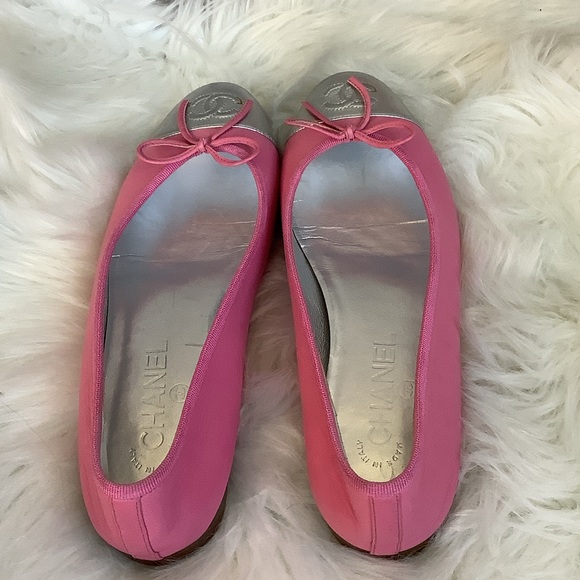 Chanel Pink and Silver Flats - Picture 4 of 6